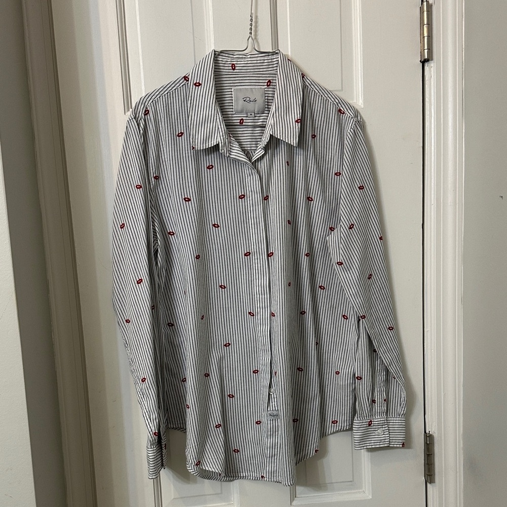 Rails Flocked kisses button down shirt M  excellent condition